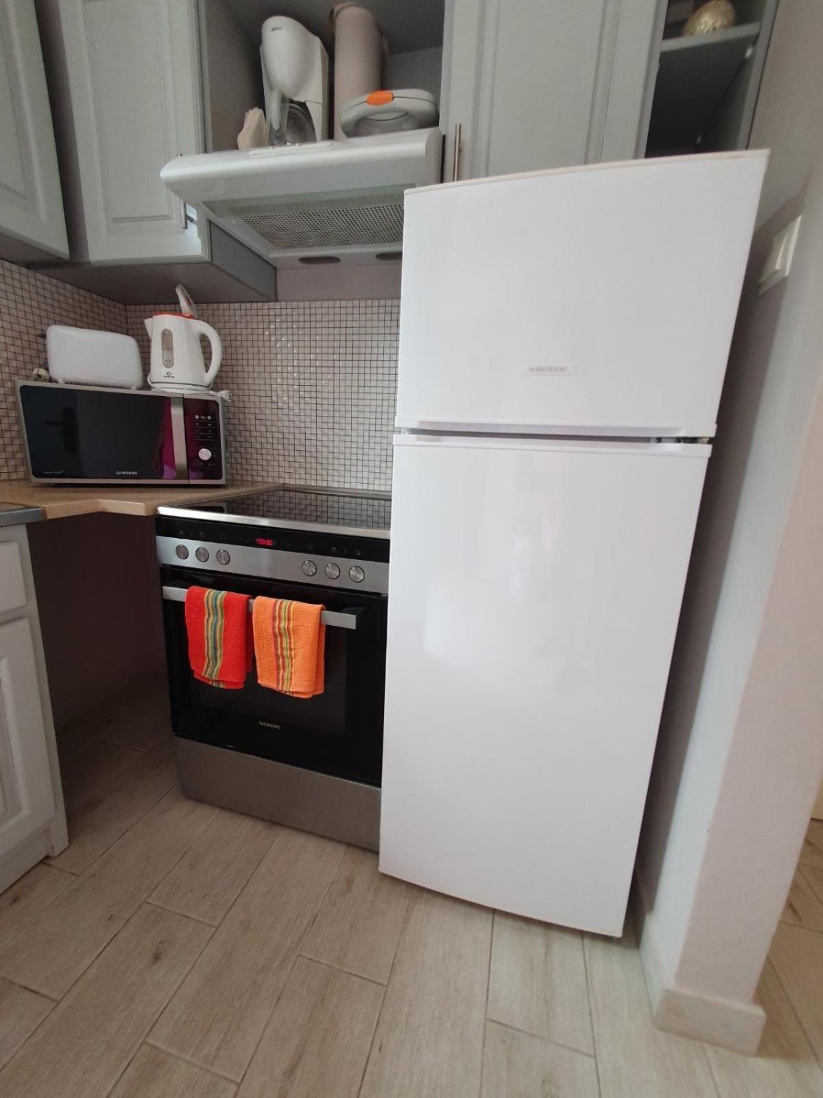 Emily'S Apartments كاسيوبي المظهر الخارجي الصورة
